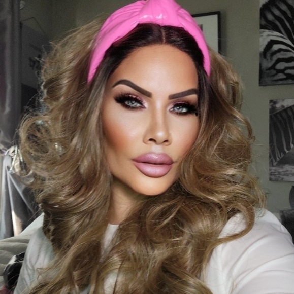 Brand New Lite brown wig - Picture 6 of 16